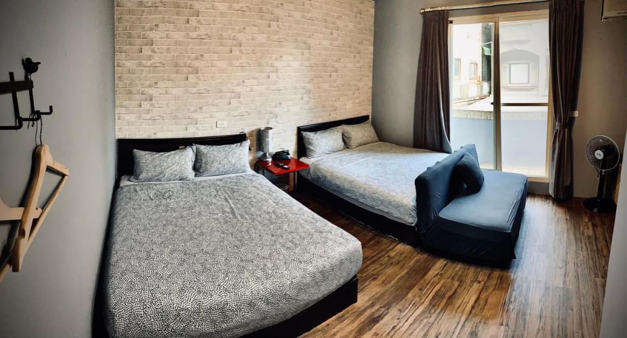 摩利亞客旅 Moriah Inn Luodong Exteriör bild